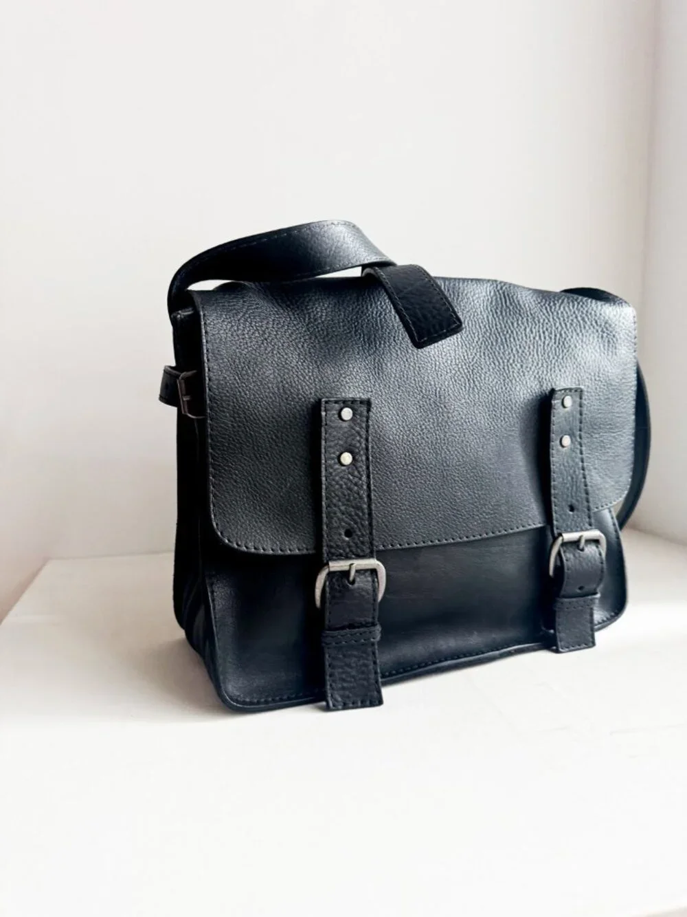 Floyd Black Leather Messenger Bag